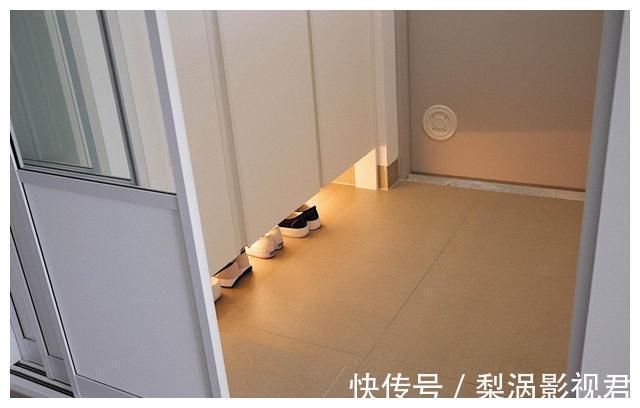 玄关|她家玄关太好看了,一进门就被美到,喜欢这样务实不花哨的装修!