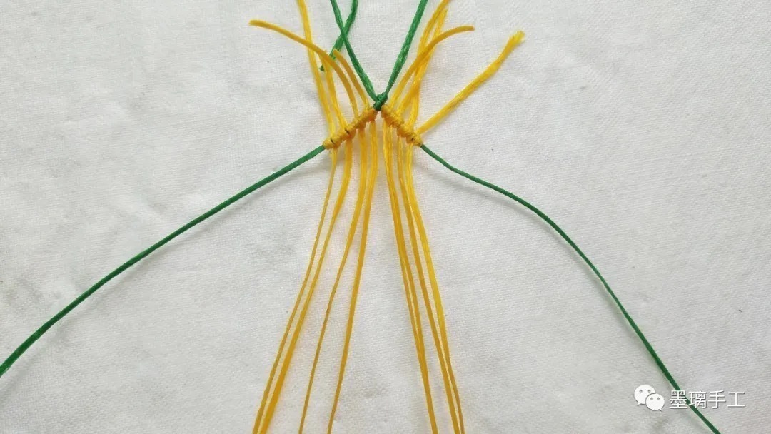 编绳|分分钟钟能学会的手工教程 一看就会的diy手工编绳斜卷结手链