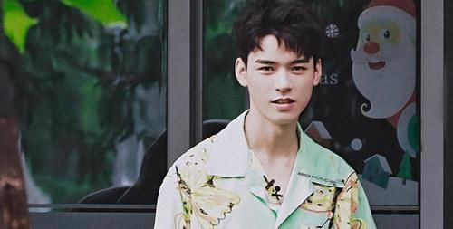 脫口秀大會|上線僅2天熱度反超，楊紫、龔俊都壓不住！這檔新綜藝不簡單