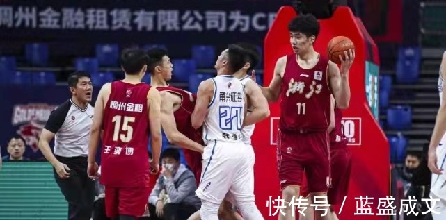 特罗特|CBA罕见火爆大冲突,浙江大胜宁波豪取4连胜!
