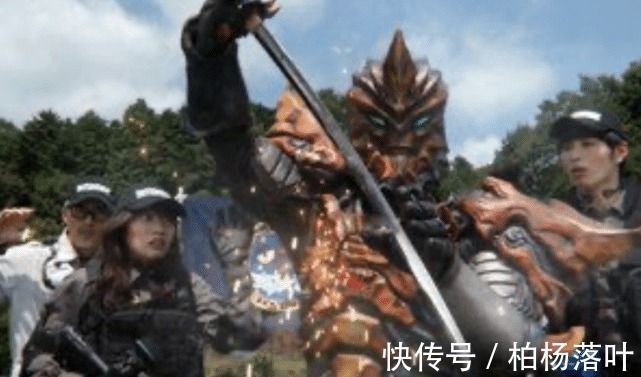 军械库|泽塔奥特曼伽古拉和遥辉当众变身,贝贝剑破碎,泽塔绝地反击!