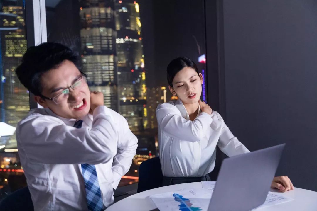 金匮要略|后背疼痛，检查不出问题，咋治疗也不好？