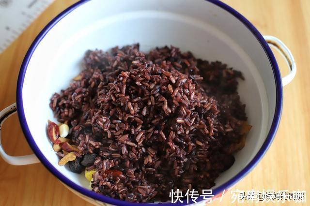 蒸锅|这早餐简单快手、好吃饱腹,一次多蒸点,冻起来随吃随取特省事