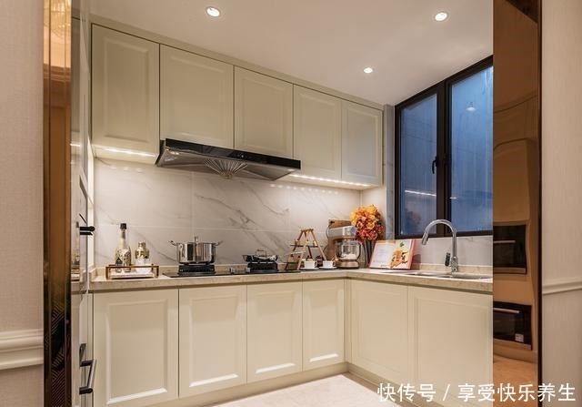 墙面|260㎡简欧大平层,装修效果比别墅还大气,每1㎡都散发着高级!