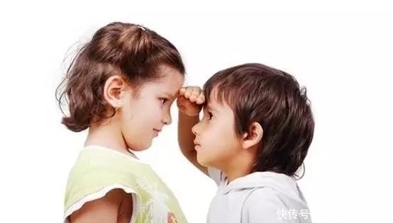 一日三餐|睡前的几种习惯,可能会悄悄“偷走”孩子身高,14岁后恐难再长个