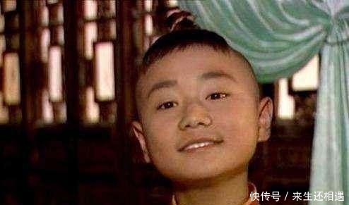 经典|师兄一上联“白蛇过江,头顶一轮红日”,下联经典极了