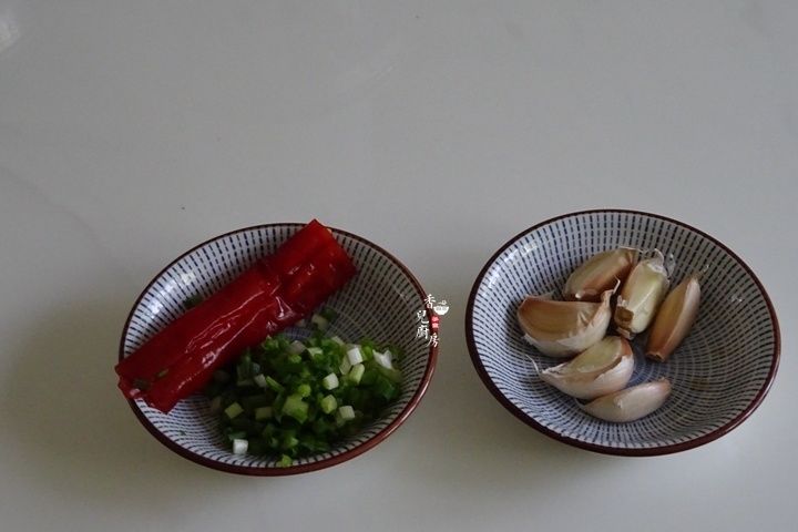 泡椒|高温天，最爱做这菜，蒸一蒸就上桌，鲜嫩美味又营养！