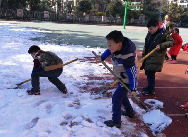 集体|多地公布大中小学生放假时间，寒假时间集体提前，家长悲喜交加