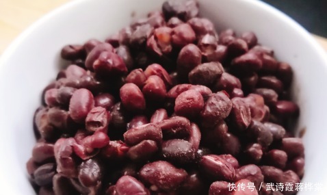 女人超爱吃的红豆羹汤，你会做吗吃了气色好