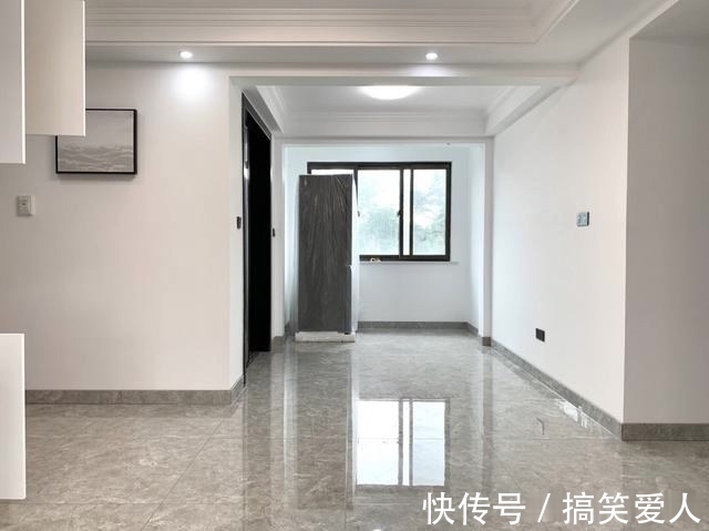 装修|三个月硬装完工,墙面刮白,地面铺灰色瓷砖,效果非常满意,晒晒