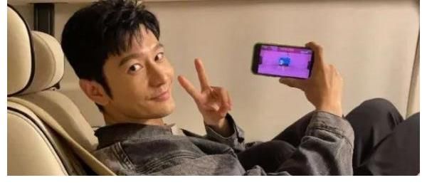 陳夢|“蹭熱度”被群嘲，黃曉明：是高攀了！