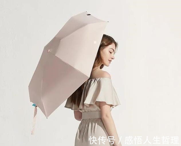 洗漱包 建议大伙出门旅游别再大小包了，现在流行这样做，轻松又高级！