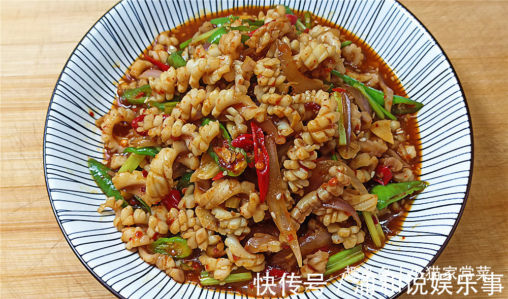 孜然面|教你“香辣鱿鱼”的做法,成菜香辣滑嫩,制作简单,看一遍就会