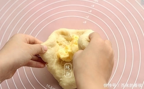 这早餐我家隔三差五就吃,不用烤箱,不用1滴水,比包子馒头好吃