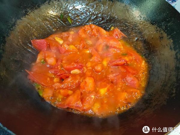 食用油|做西红柿炒鸡蛋，加盐还是加白糖？大厨教你正确做法，香浓好吃