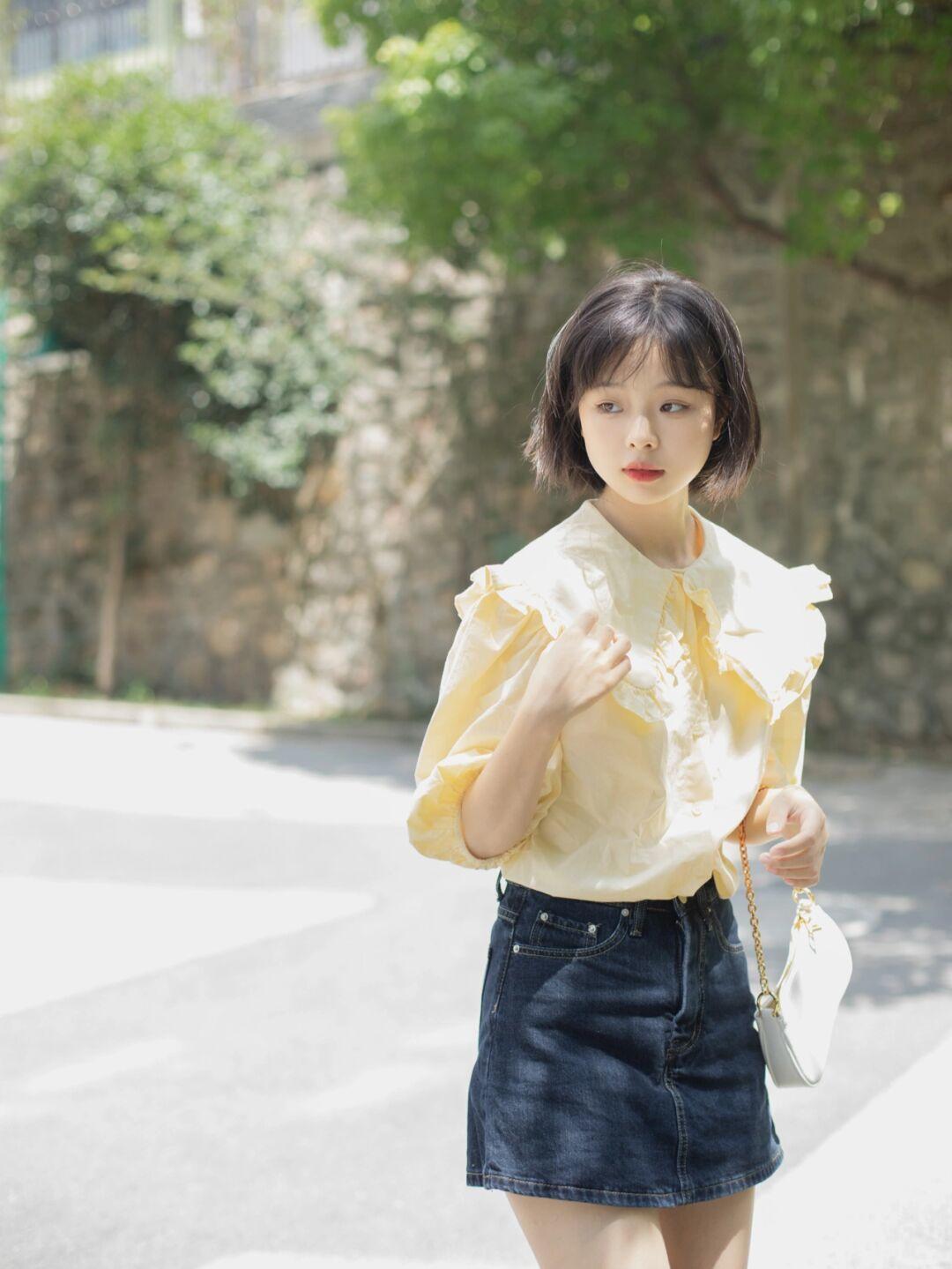 秋天|谁说早秋不适合穿短裙的,这样穿照样好看!