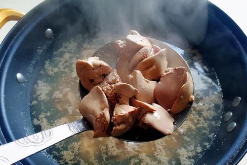 原来鸡肝还能这样吃,买5块钱的鸡肝做一盘,比烧烤还解馋过瘾