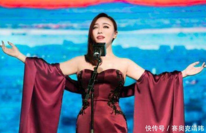 如今沈腾火遍全国，没想到姐姐竟是歌手，难怪沈腾会火！