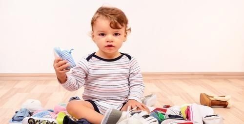 鞋子|为啥很多孩子“人小脚大”,是猛涨的发育信号吗?结果和想象不同