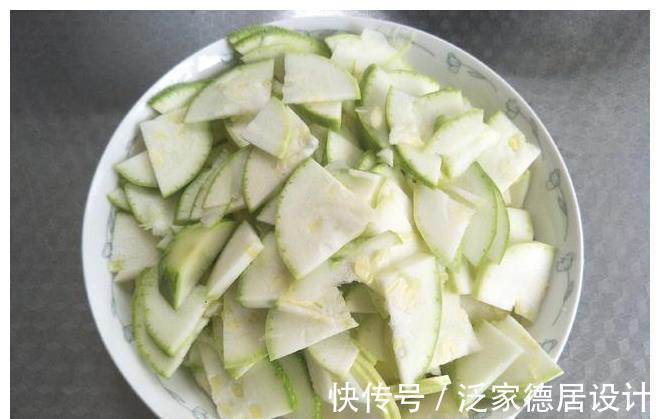 鸡蛋|秋天渐凉，1道碱性食物要多吃，隔三差五吃一顿，清淡味香