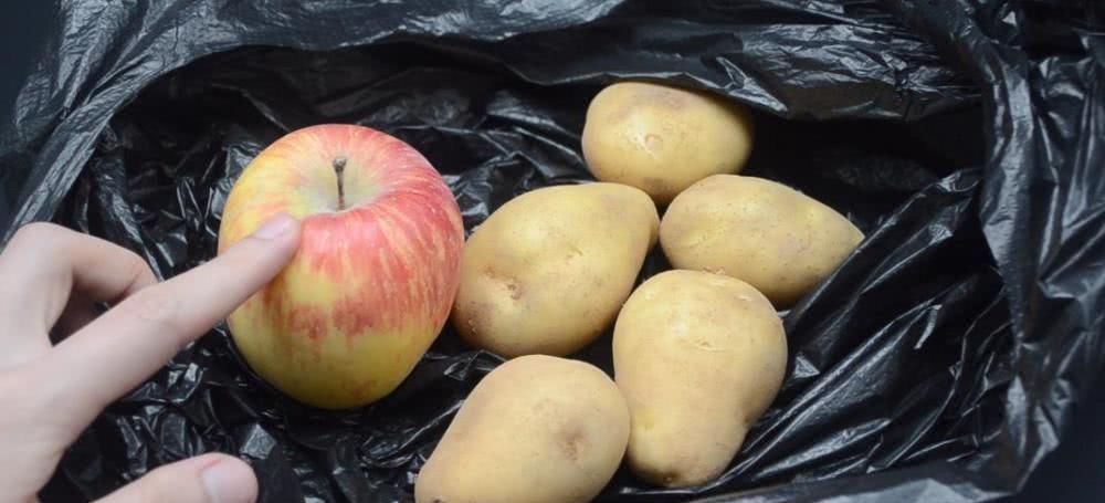 今天才知道,原来保存土豆这么简单,放半年不发芽不干瘪,真实用