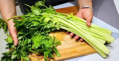 茼蒿|夏天,不管有钱没钱,都要吃此8种“菜叶鲜”,错过就要等上一年