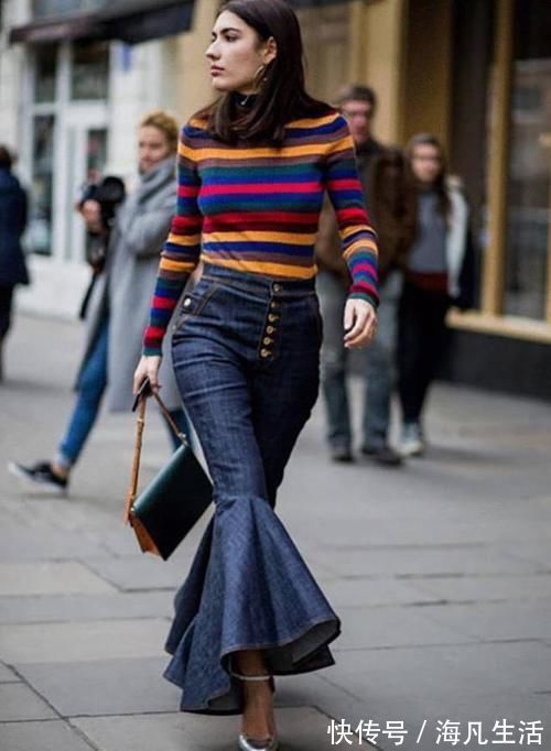 搭配 阔腿裤已经失宠了，今年流行穿“喇叭裤＋毛衣”，温柔大方显气质