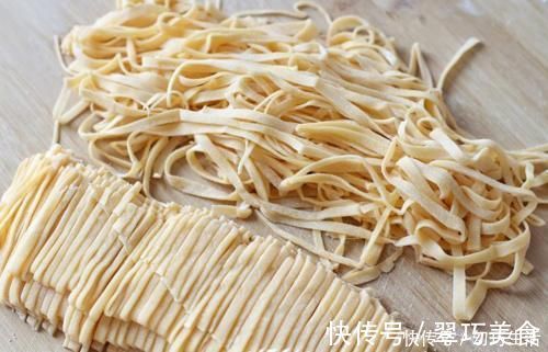 做手擀面,懂得“加3样”,面条爽滑劲道煮不断,比买的好吃