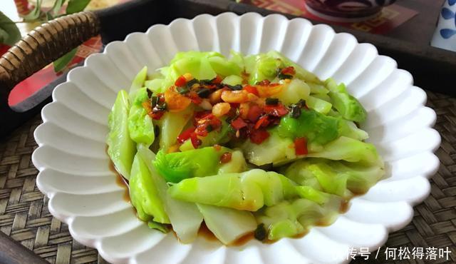 这菜只有冬天才吃得到,5元1斤,拌一拌就能吃,脆嫩爽口又开胃