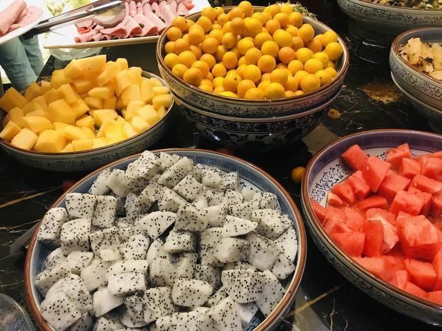  酒店|人均200+的五星级酒店自助餐，怎么吃才能回本？