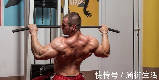 背部|练背的几个好处,一组背部训练,让你练出迷人的背部线条