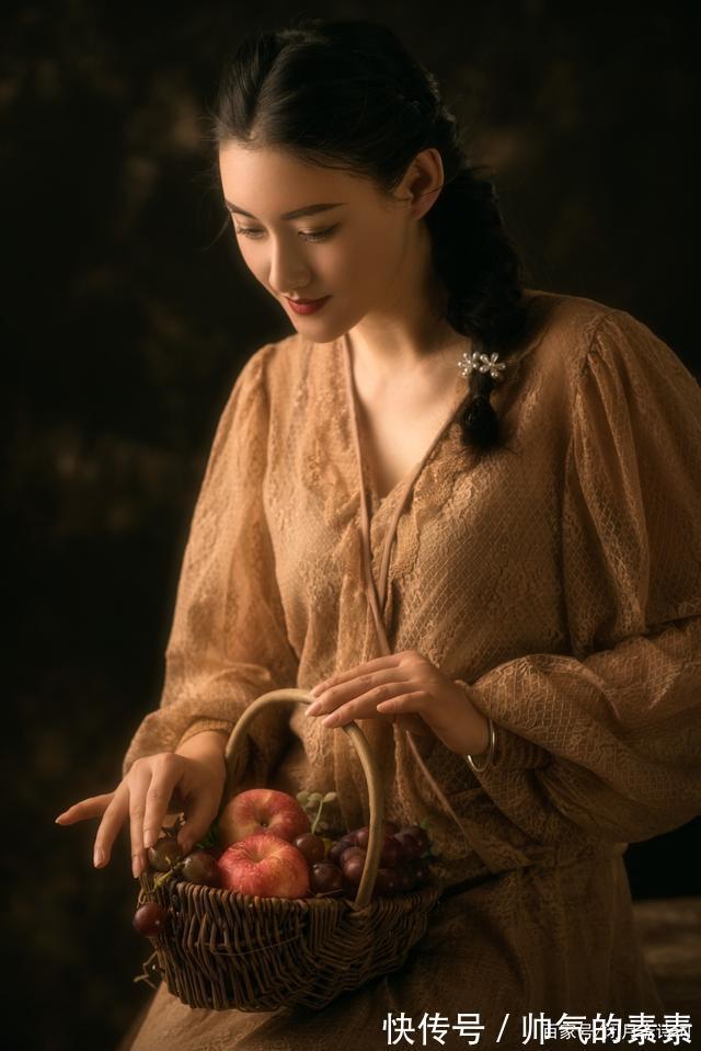 明月含情夜放歌&七绝·十八首丨清风入梦时无影,明月含情夜放歌