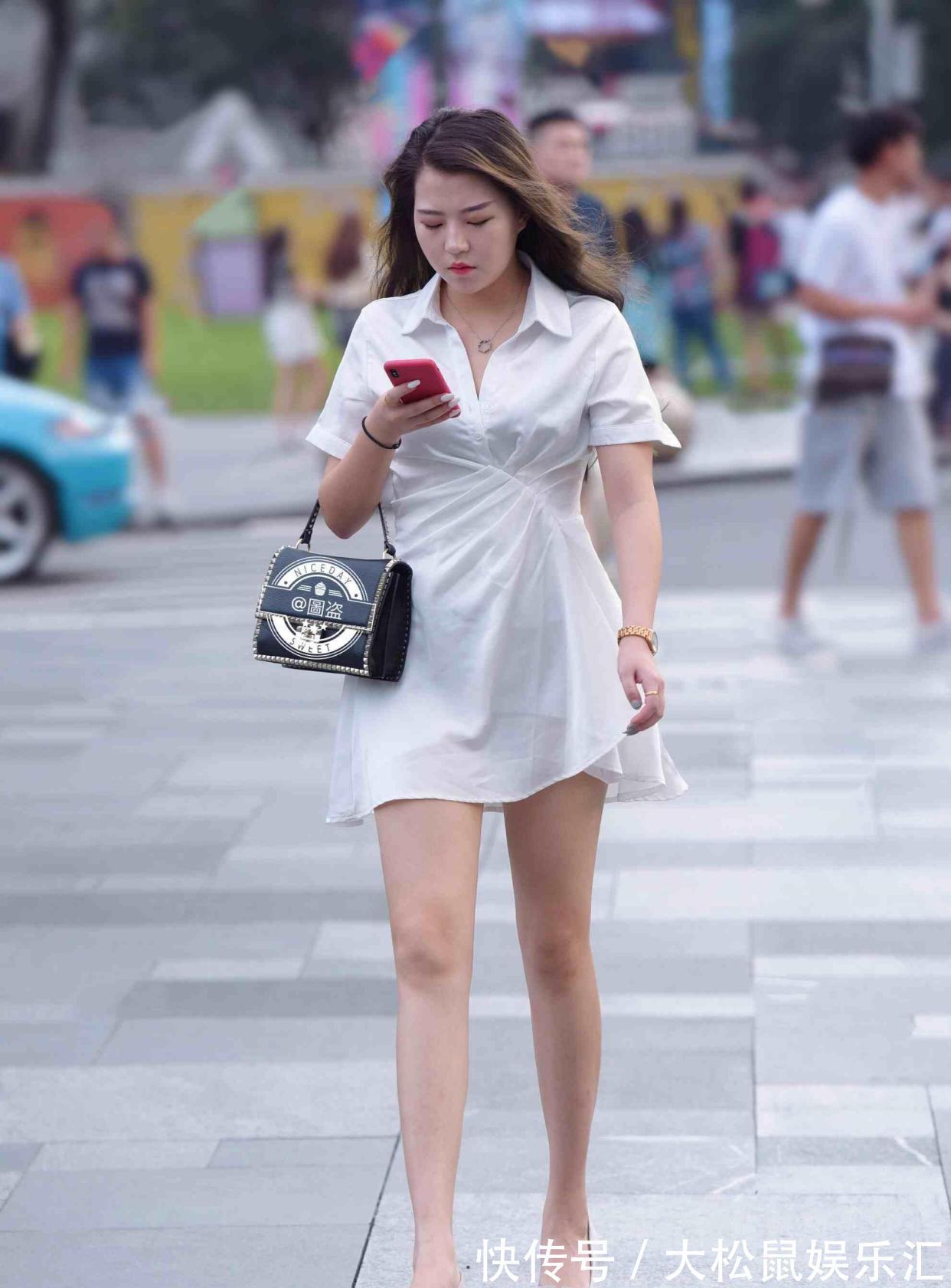气质|展现女性魅力的连衣裙，选择合身的裙型，更显气质