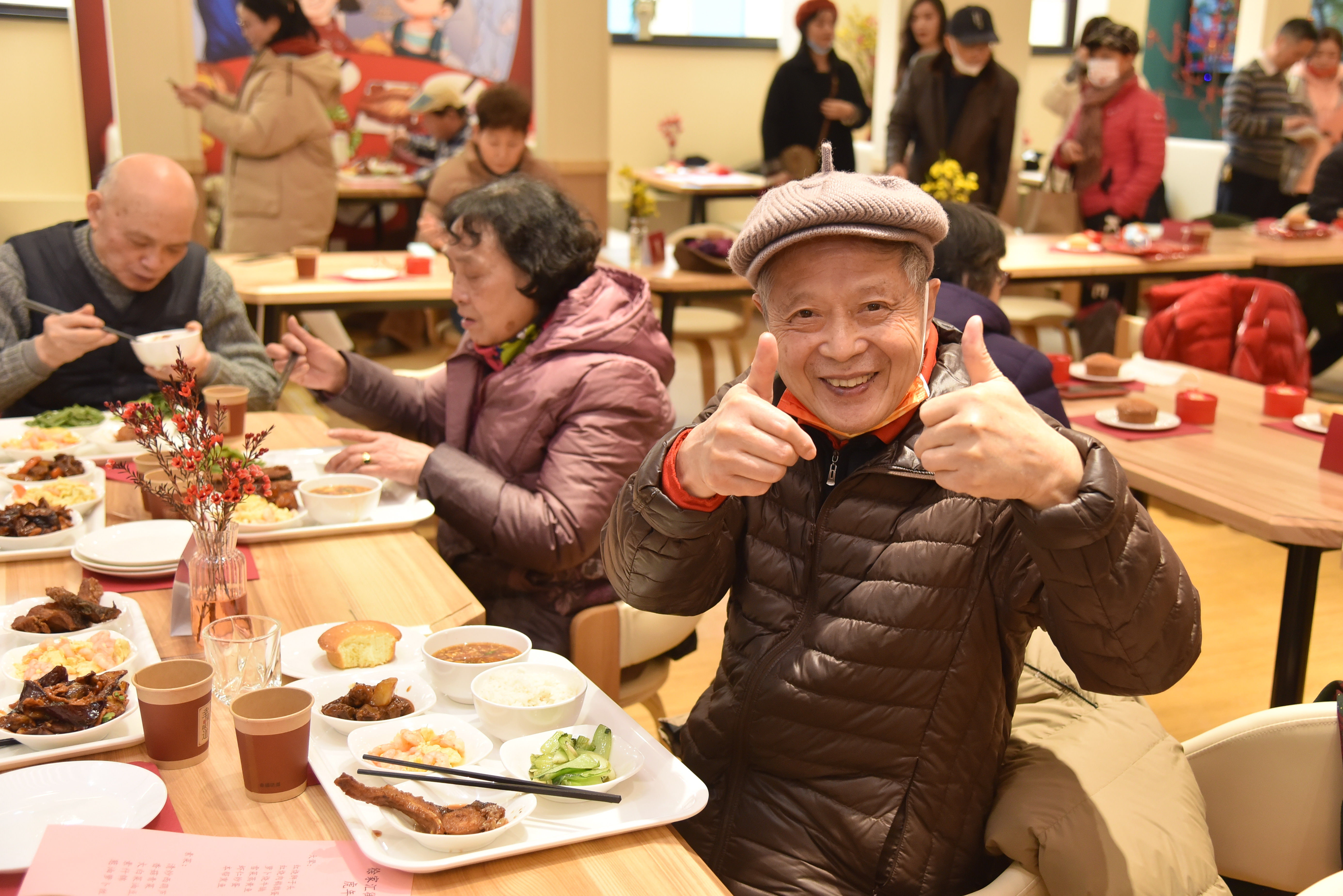 社区|大年初八来顿好的！过年“吃食堂”，究竟是啥滋味？