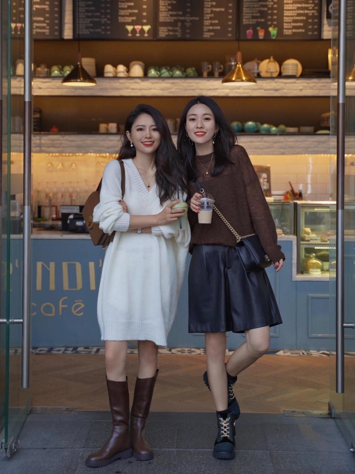 造型 今年也流行针织连衣裙,这几位时髦精都在穿,提升气质又温暖优雅