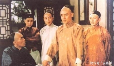 钝刀|谭嗣同就义时刽子手用钝刀砍其头颅，深夜时大刀王五才去收尸