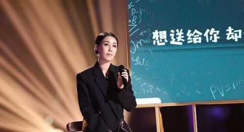 余空|那英抢人多次输给李克勤,探案节目听不出自己的歌!