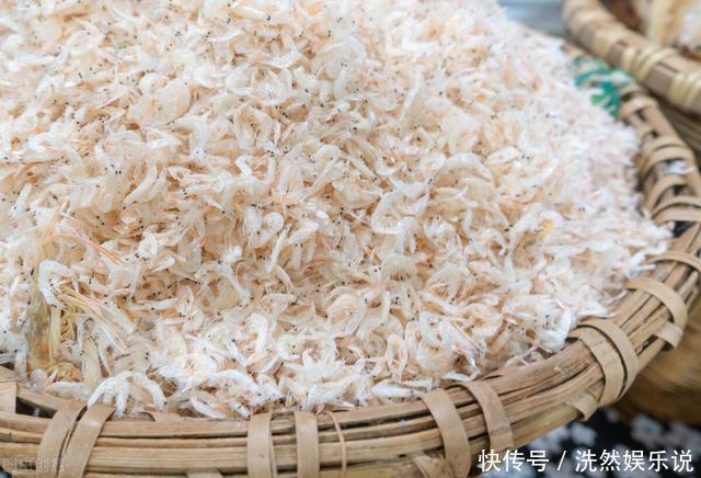 同样是虾皮,选白色还是浅红色?老渔民告诉你,以后别再买错了