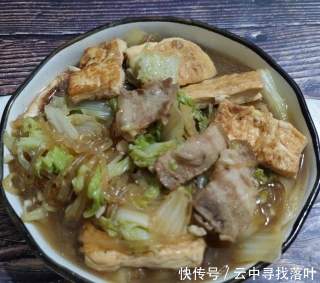 家常|猪肉白菜炖粉条,冬季家常炖菜,全家都爱吃