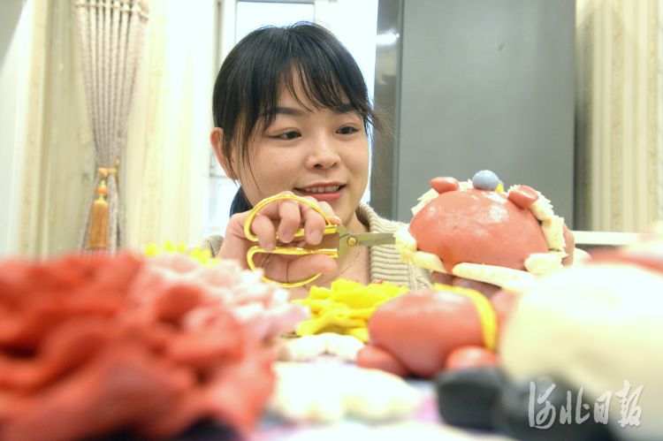 河北日报|河北博野：巧手姑娘制作花饽饽