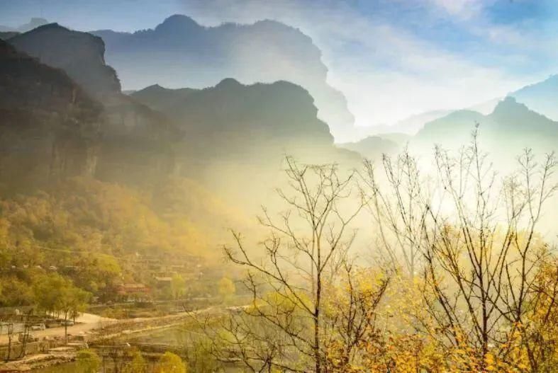 峡谷就像|太行大峡谷的冬日美景，五彩斑斓，惊喜不断！