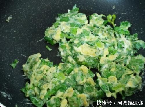 芹菜叶|六月，宁愿少吃猪肉，也别错过它，软化血管，比韭菜还要香