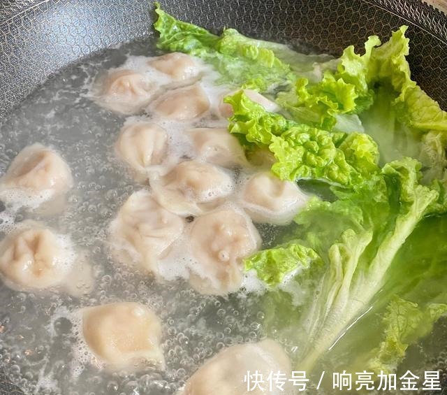 自制酸汤水饺，味道绝绝子！