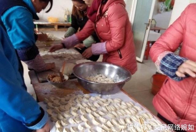 饺子皮|包饺子别用手捏了,教你正确做法,快速不脏手五分钟一屉