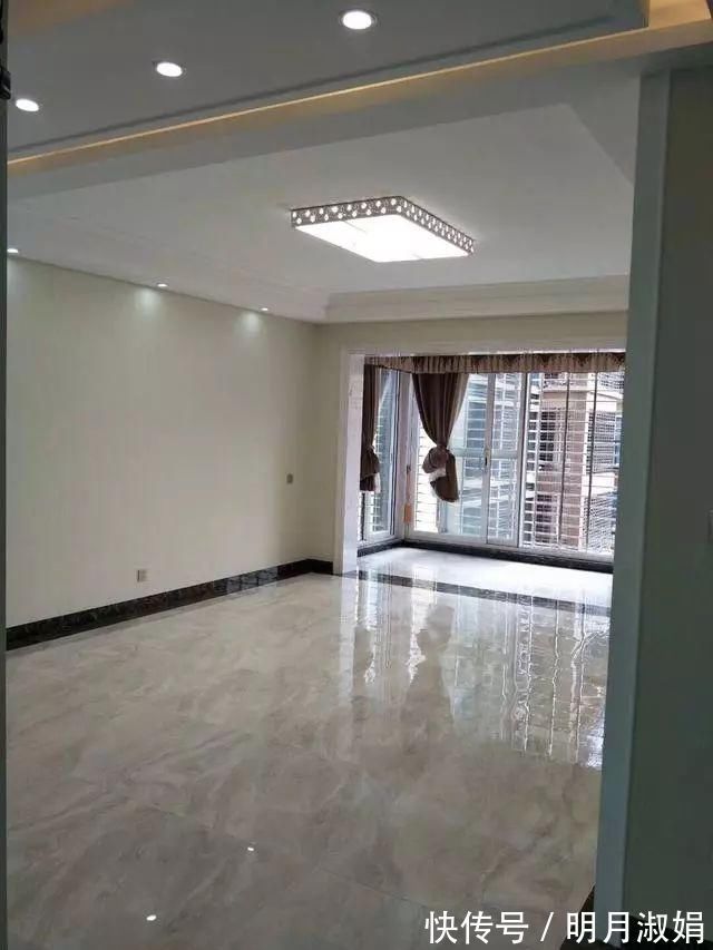 邻居|20万装修的新房,邻居来参观说:又不是公共厕所,居然装蹲坑