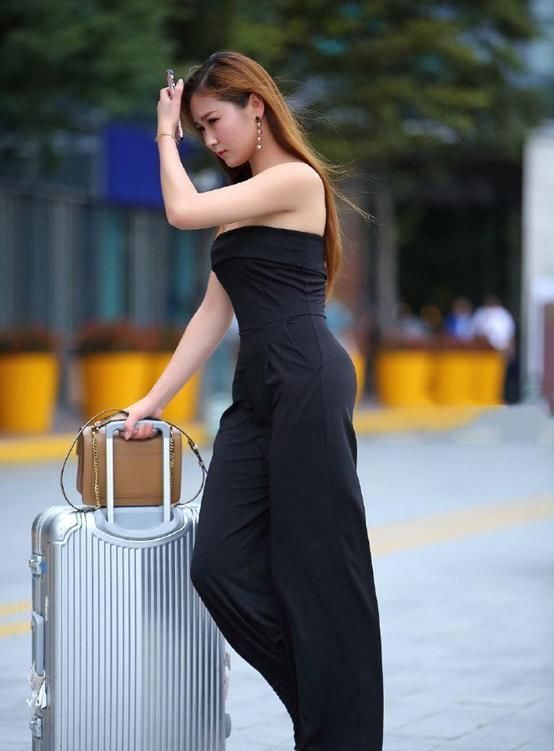 美丽动人的小姐姐,打造伶俐时尚,显淑女气质