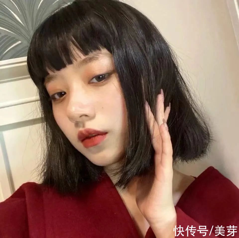 今年的七月是夏日迟迟 树影流动|今日头像 | 树影