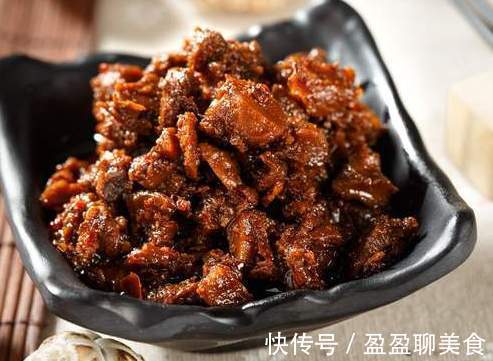 伞盖|买香菇时,尽量避开3种,菜农教您挑选技巧,香菇新鲜又好吃