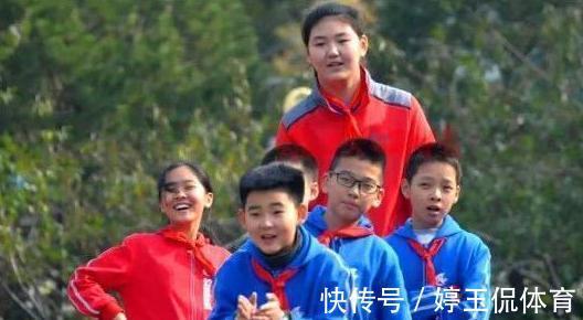 姚明|中国女篮迎来巨无霸新星！预测身高2米30，十年内可再现姚明时代