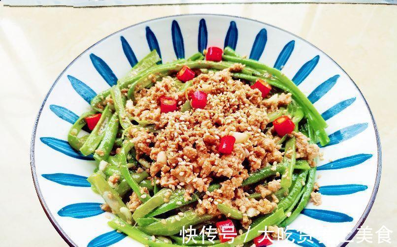 立秋前后豇豆怎么做好吃?加点肉末,去燥营养不丢失